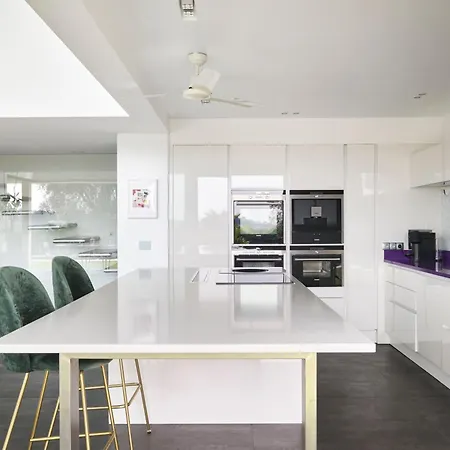 Cannes - Modern With 180° Sea View