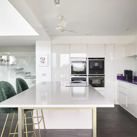 Villa Cannes - Modern With 180° Sea View *