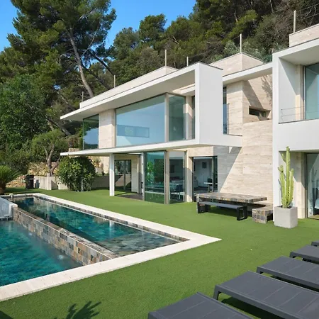 Cannes - Modern With 180° Sea View Villa *