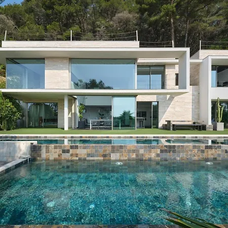 Gæstehus Cannes - Modern With 180° Sea View 4*