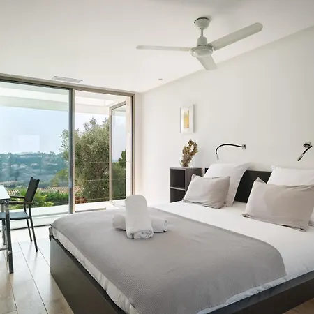 Cannes - Modern With 180° Sea View *