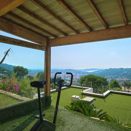 Cannes - Modern With 180° Sea View