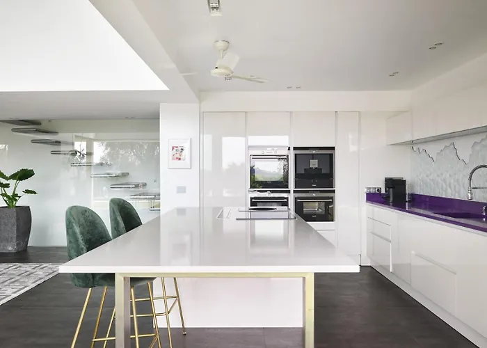 Gæstehus Cannes - Modern With 180° Sea View 4*