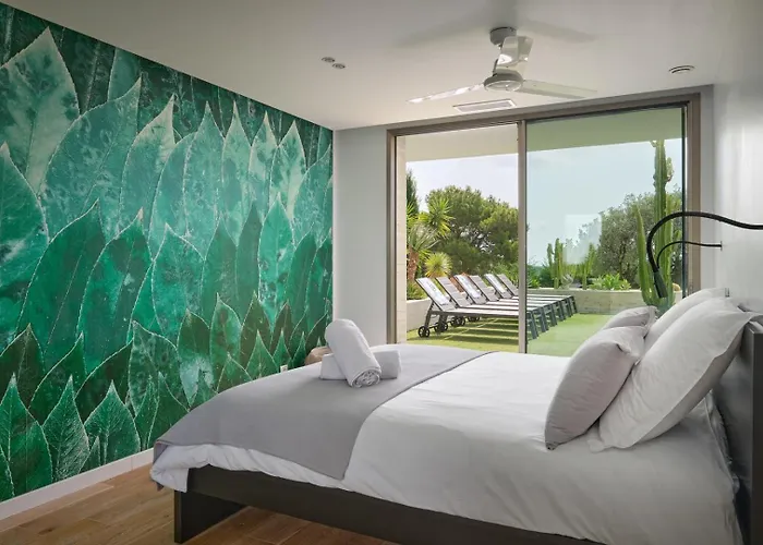 Gæstehus Cannes - Modern With 180° Sea View 4*