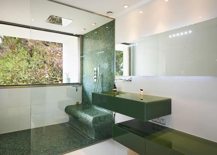 Cannes - Modern With 180° Sea View 4*